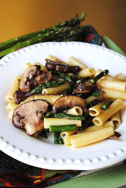 Lemon Pasta with Asparagus, Mushrooms and Onions Recipe