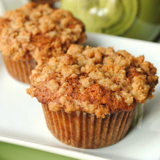 Banana Muffins with Crumb Topping