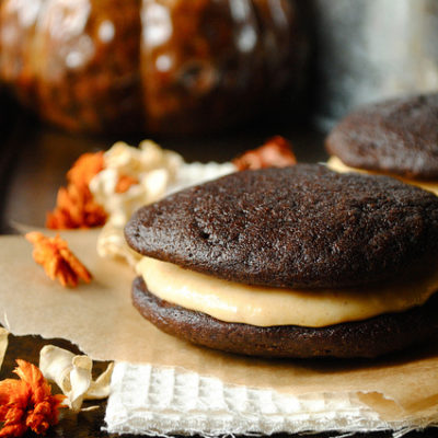 Whoopie Pies with Pumpkin Buttercream Frosting
